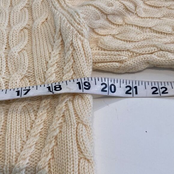 Aritzia Wilfred Butter Yellow Devry V-Neck Sweater V-neck oversized XXS - Picture 7 of 14